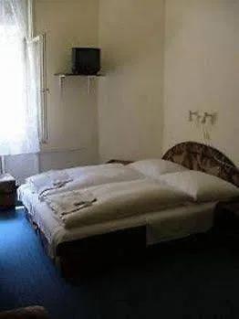 Ace Apartments & Hostel Budapeste Hotel